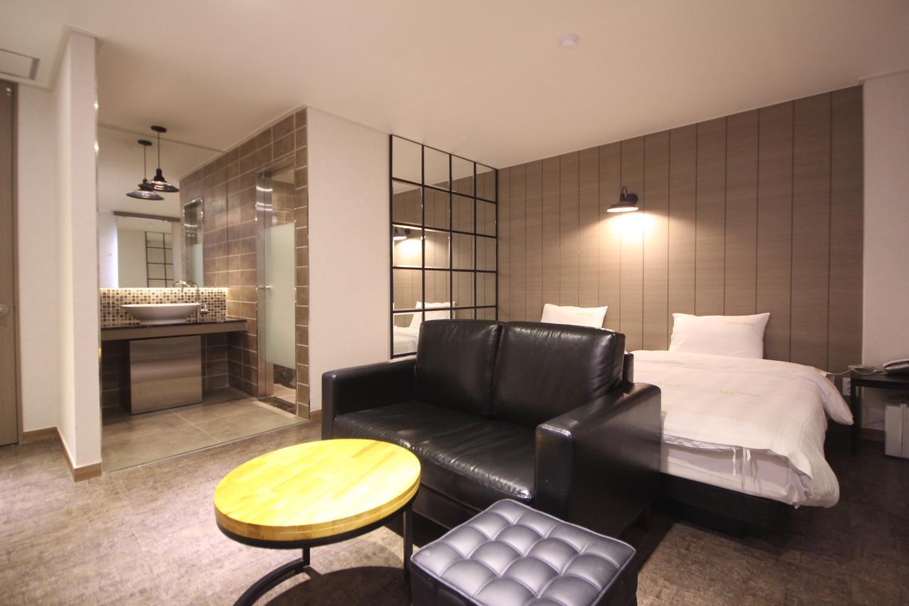 Paradise Hotel Gunsan Exterior foto